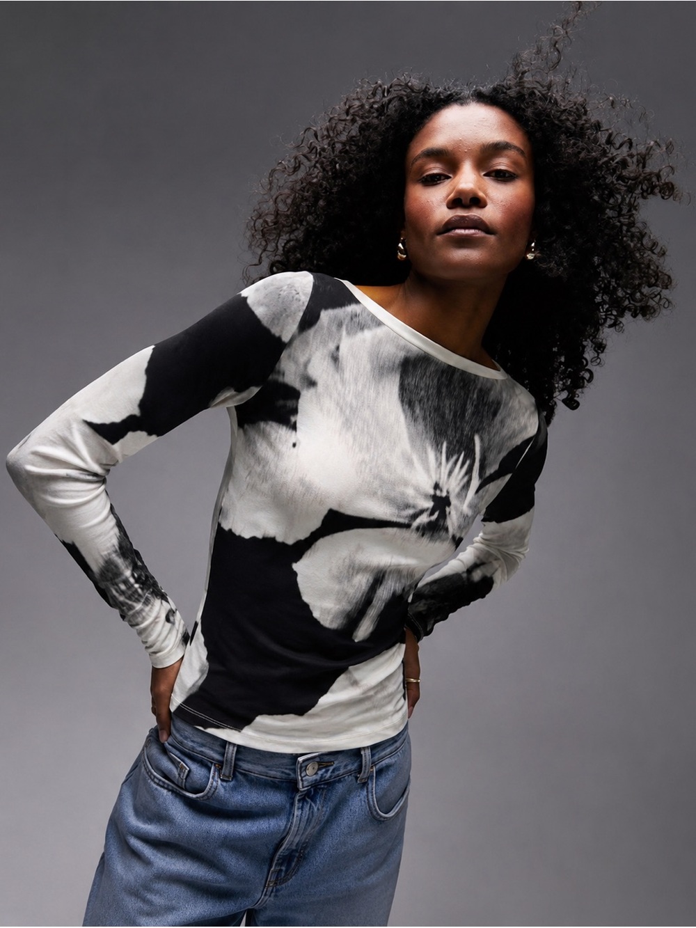 Topshop Women's Black & White Floral Long-Sleeve Top NWT